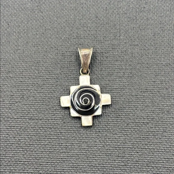 VTG 950 sterling silver Peruvian Chakana black onyx w/mother of pearl inlay boho - Picture 7 of 11
